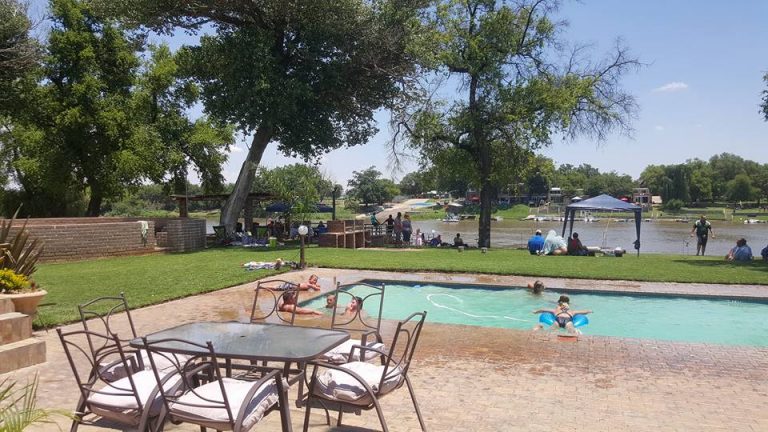 Rivier oord/ River resort- Orkney